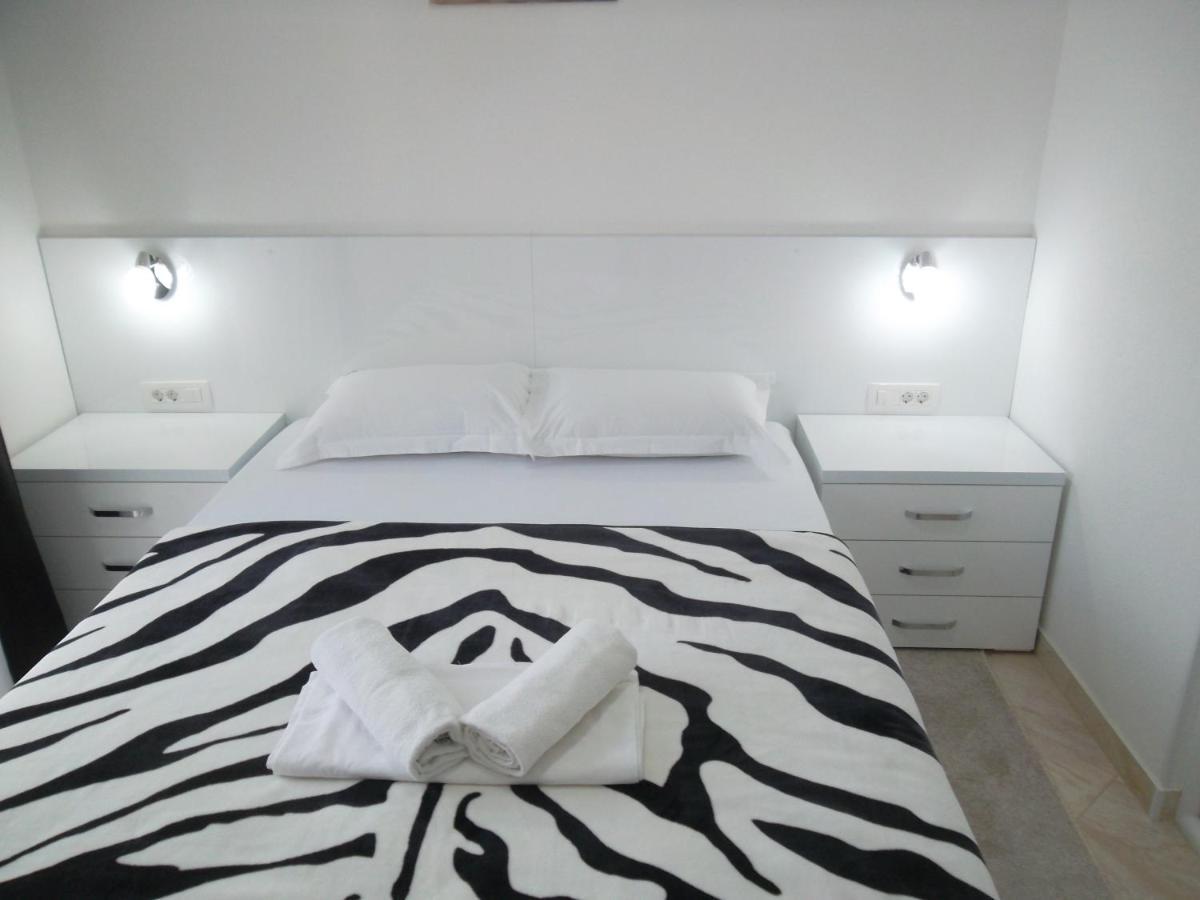 Guest House 4M Petrovac Kültér fotó