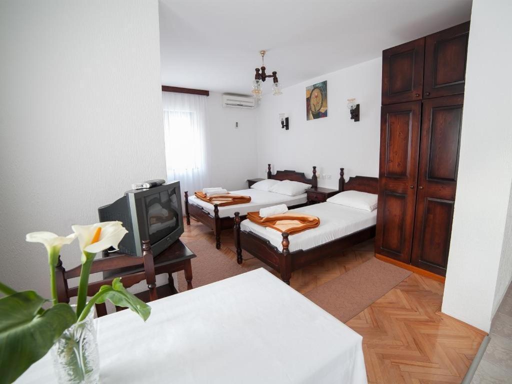 Guest House 4M Petrovac Szoba fotó