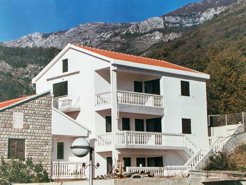 Guest House 4M Petrovac Kültér fotó