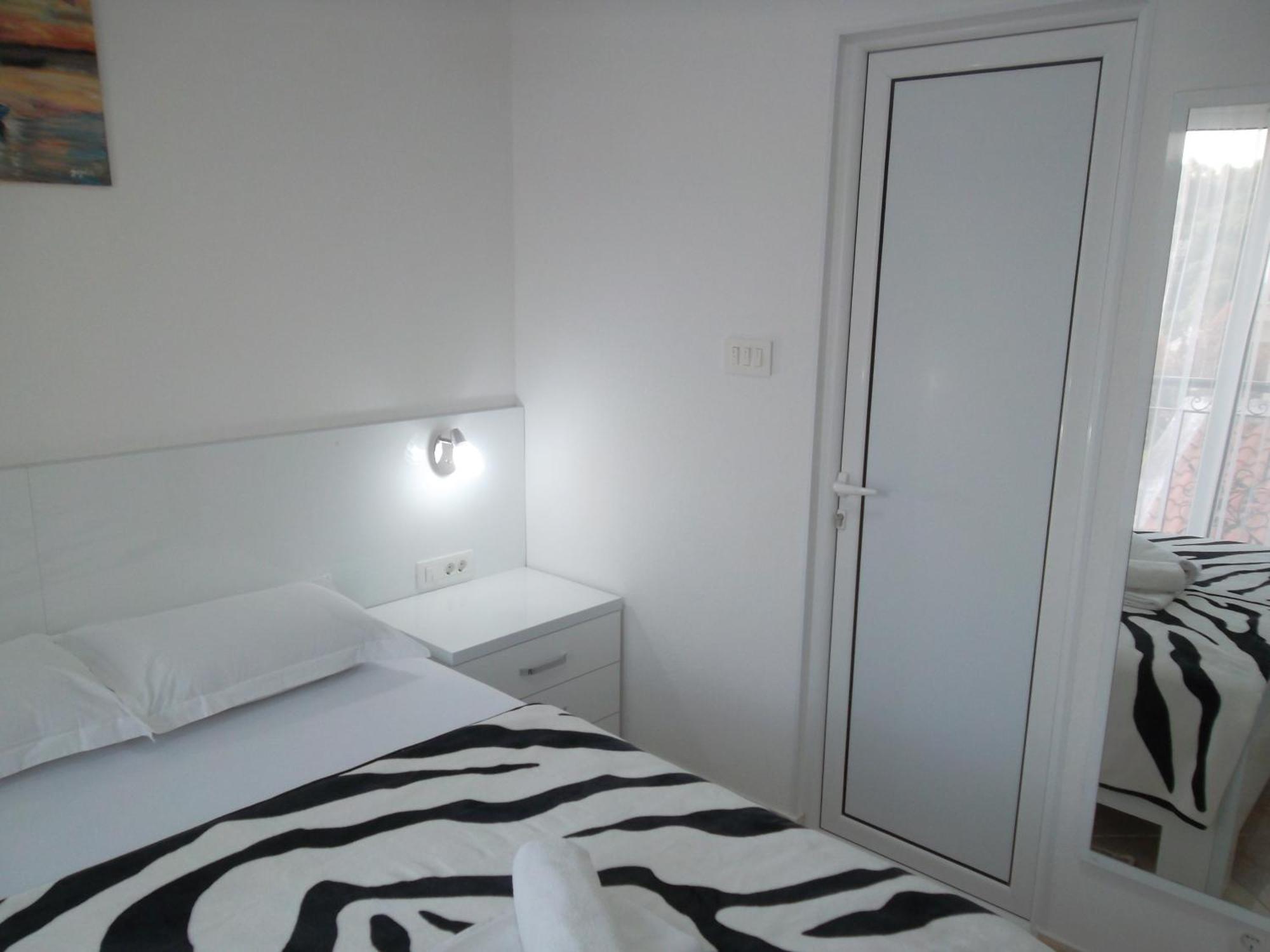 Guest House 4M Petrovac Szoba fotó