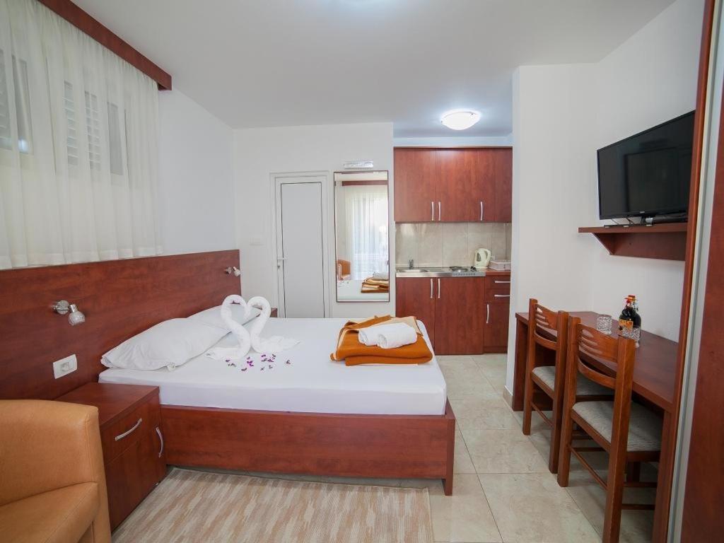 Guest House 4M Petrovac Szoba fotó